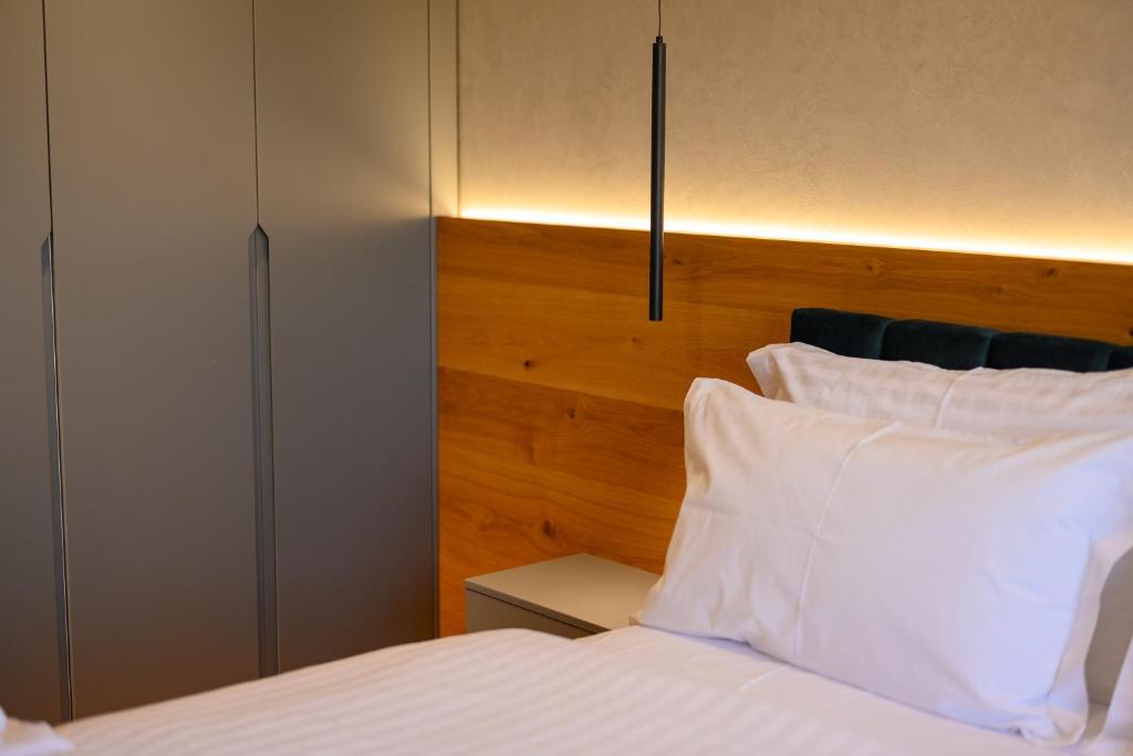 adore home,tirane